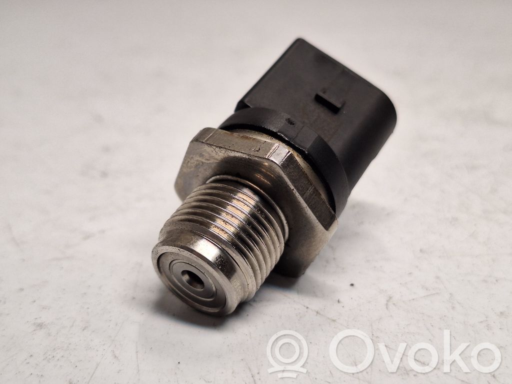 BMW 5 F10 F11 Fuel pressure sensor 