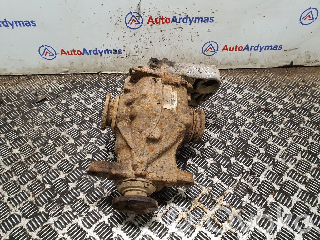 BMW 1 E81 E87 Galinis reduktorius 