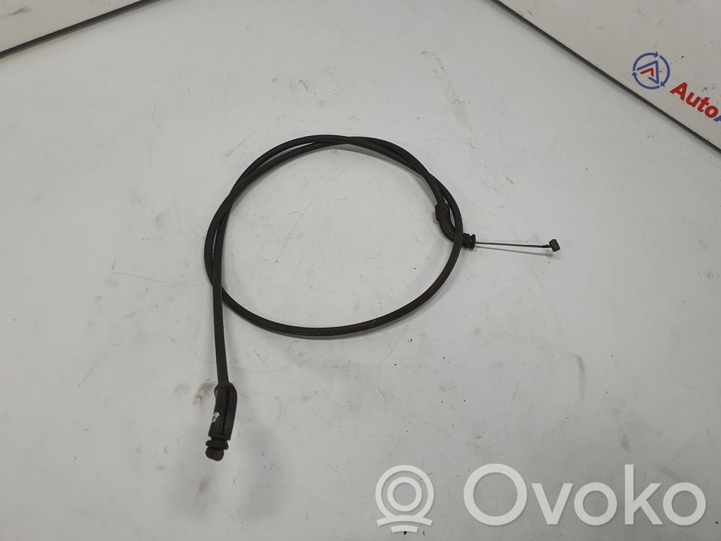 BMW 7 E65 E66 Dzinēja pārsega slēdzenes trosīte 
