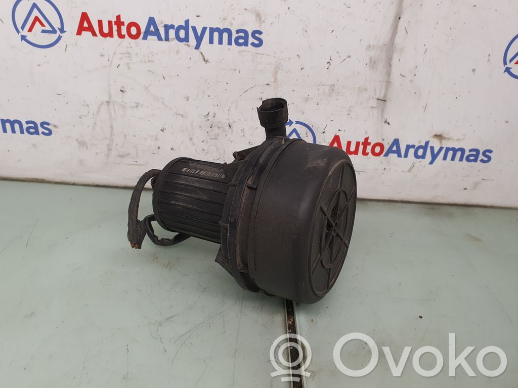 BMW 5 E60 E61 Bomba de aire secundaria 