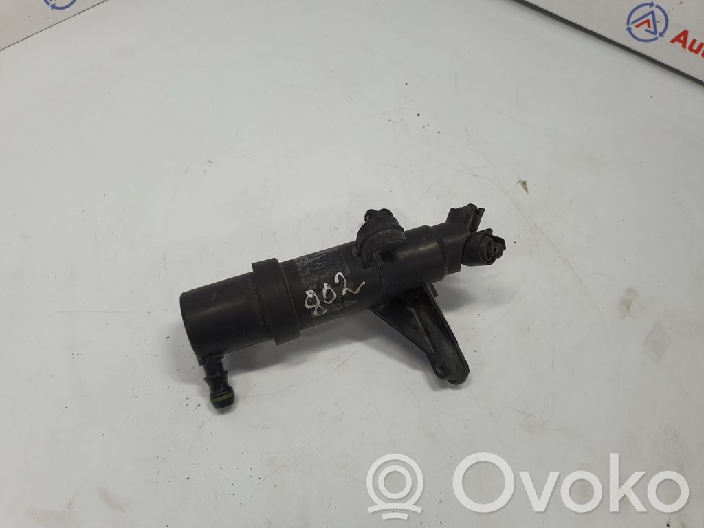 BMW 5 E60 E61 Headlight washer spray nozzle 