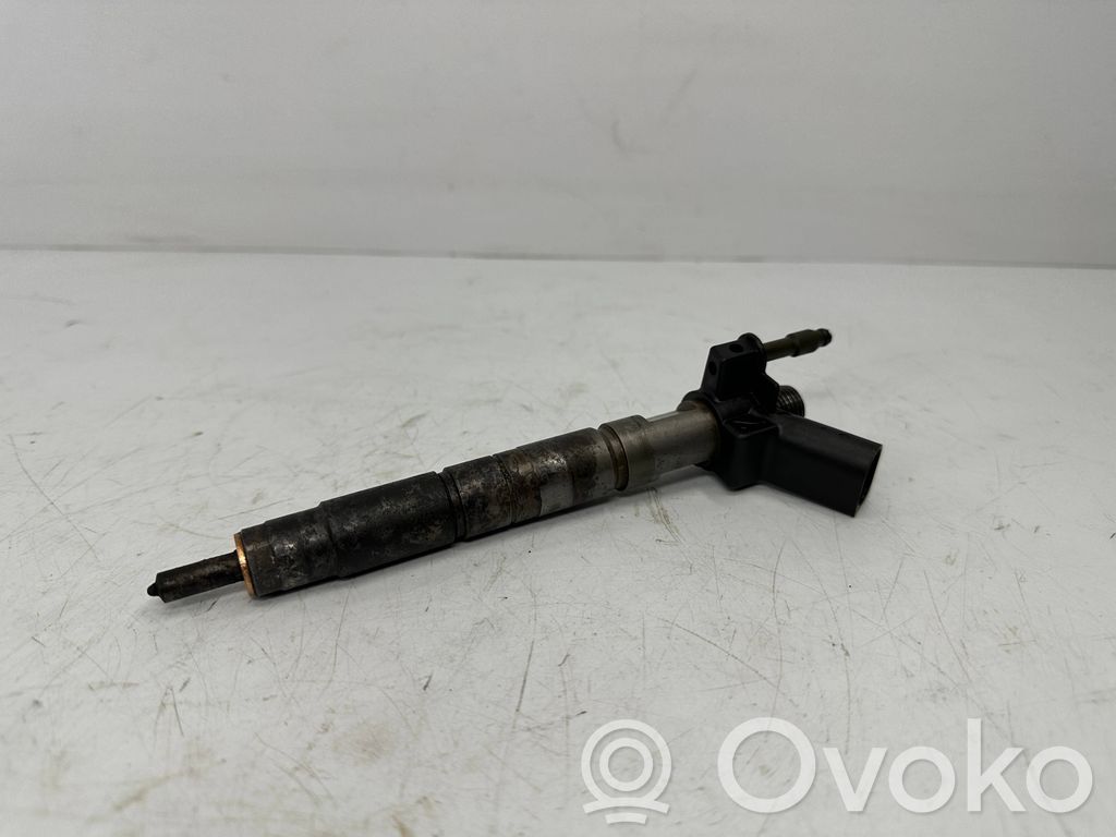 Injecteur de carburant   7797877,13537797877,0445116