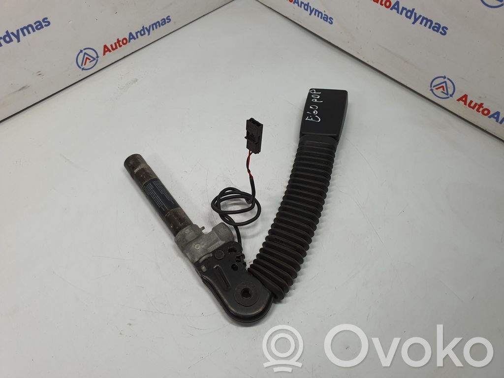 BMW 5 E60 E61 Fibbia della cintura di sicurezza anteriore 