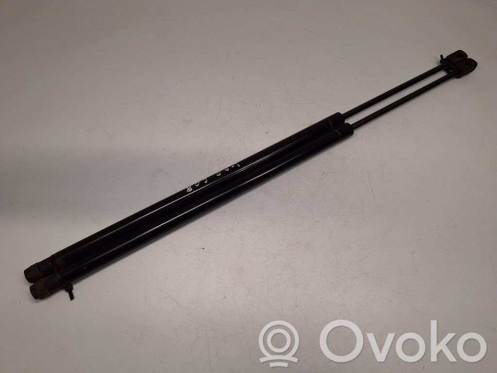 BMW 5 E60 E61 Tailgate/trunk strut/damper 