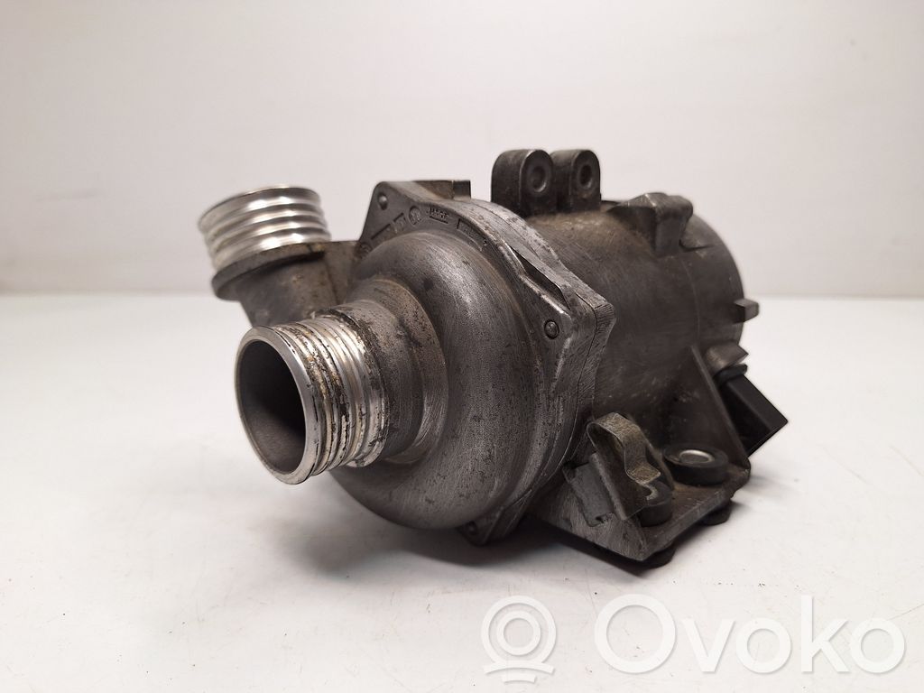 BMW 5 E60 E61 Water pump 