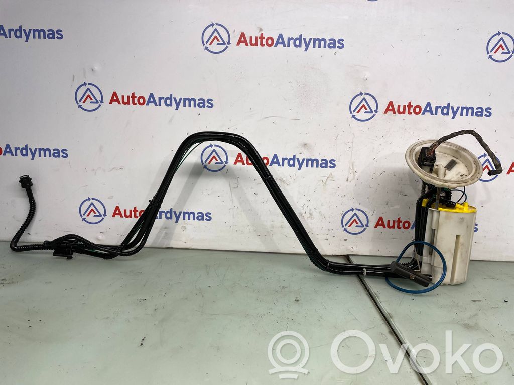 BMW 5 E60 E61 Pompe à carburant 