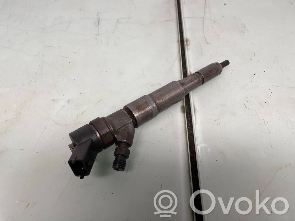Inyector de combustible   0445110047,7785984,13537785984