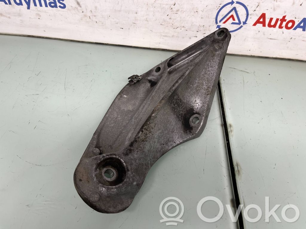 BMW 5 E60 E61 Engine mounting bracket 