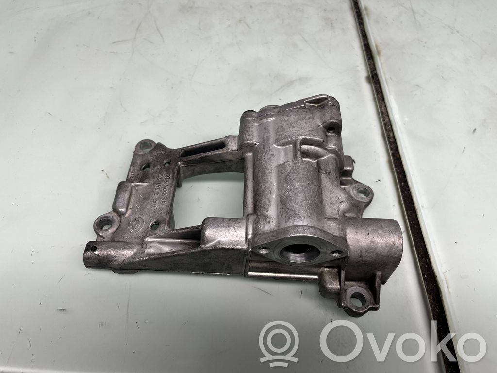 Oil pump   2247212,11412247212