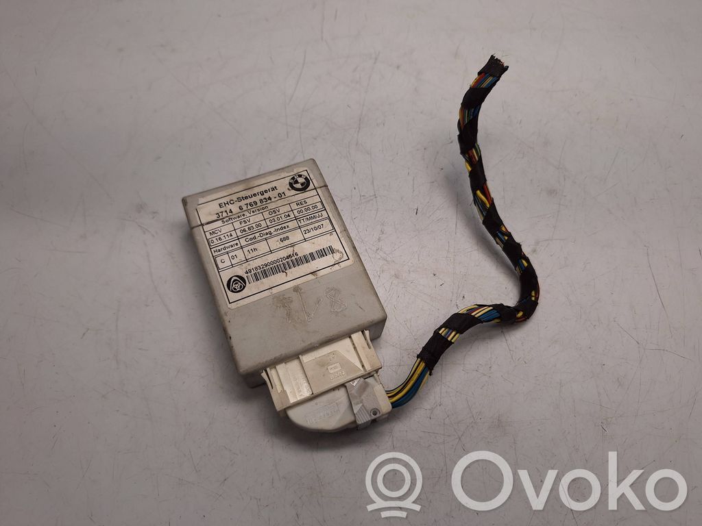 BMW 5 E60 E61 Air suspension control unit module (rear) 