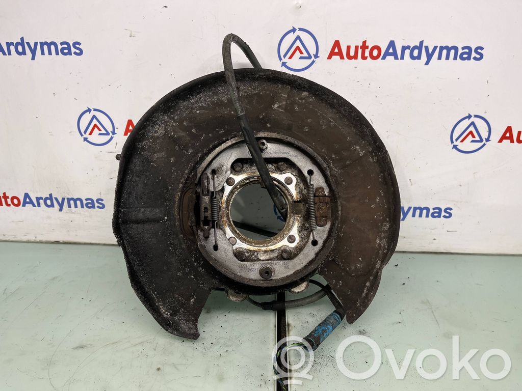 Rear wheel hub   6770906,33326770906