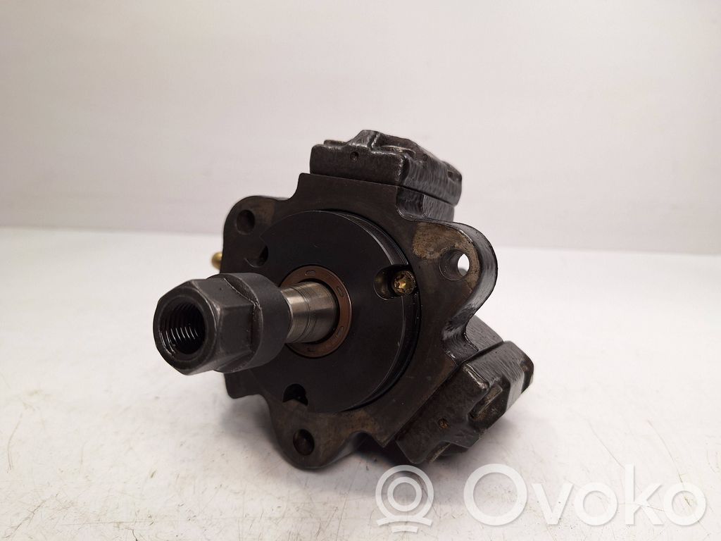 BMW 5 E39 Polttoaineen ruiskutuksen suurpainepumppu 