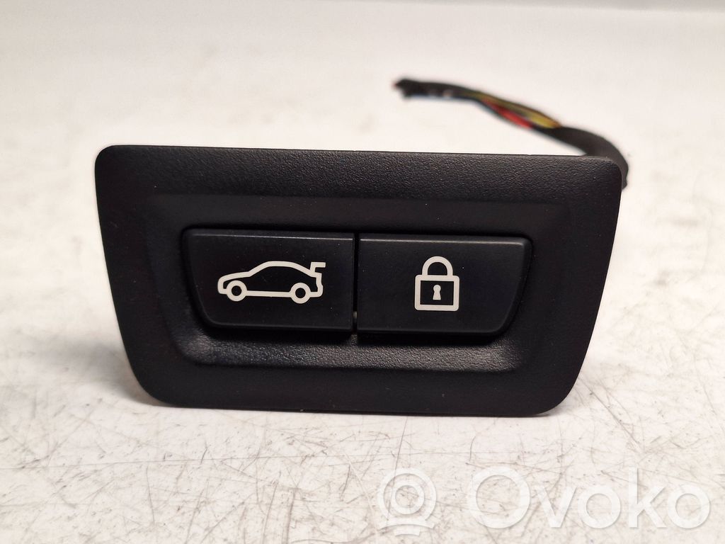 BMW 5 F10 F11 Tailgate/boot open switch button 