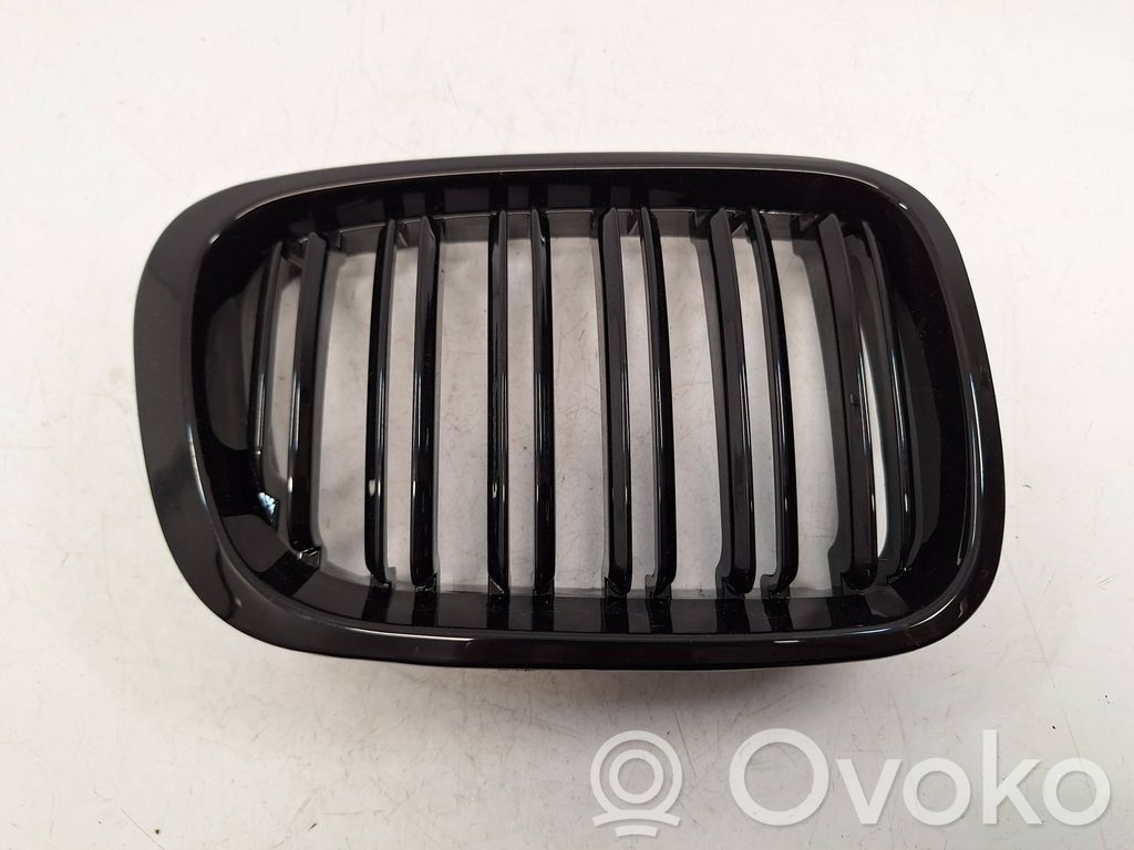 BMW 3 E46 Front grill 