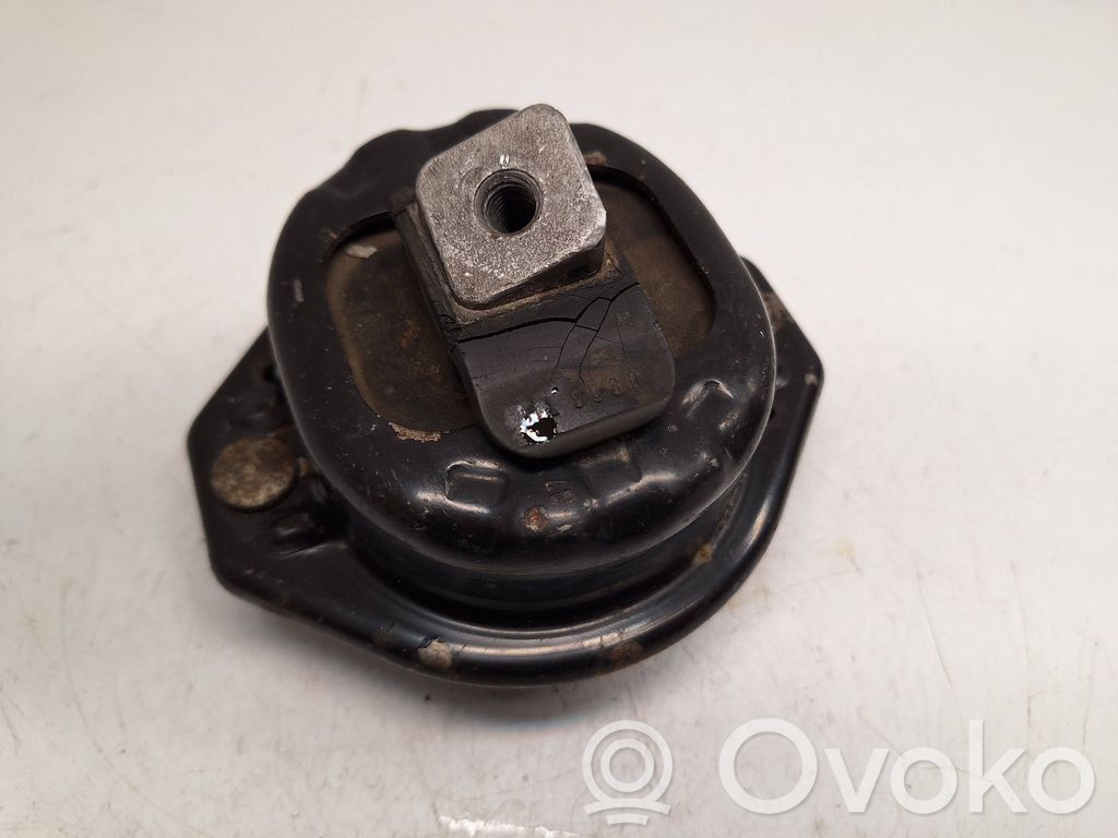 BMW 7 E65 E66 Engine mount bracket 