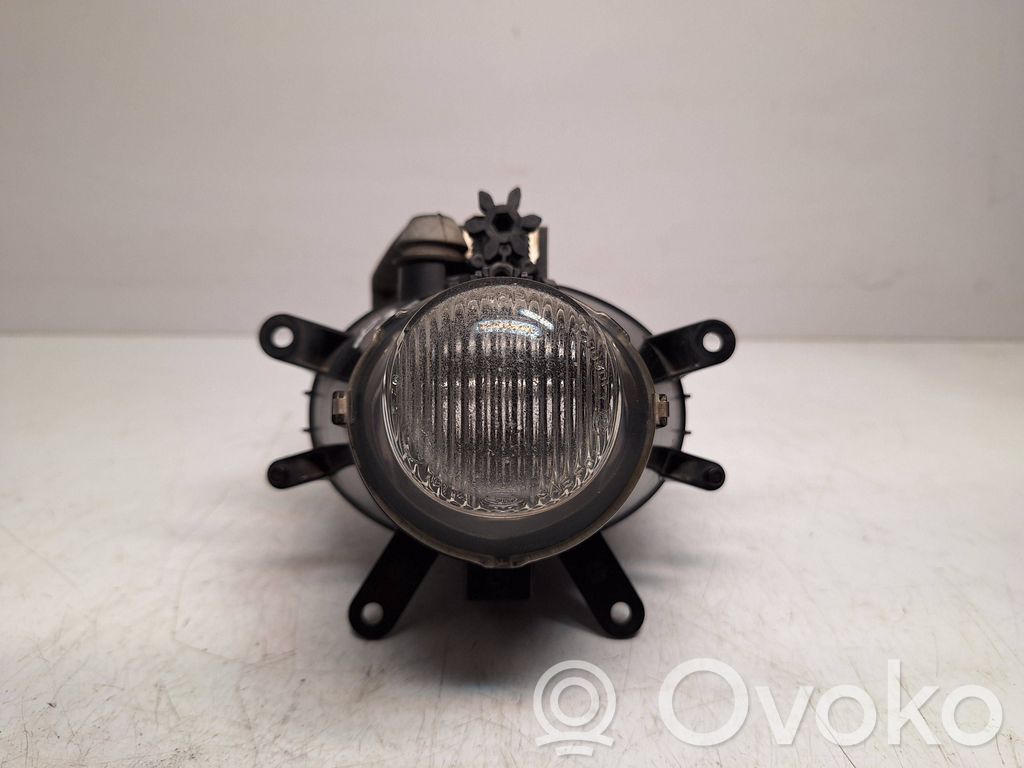 Luz de niebla delantera   63176911007
