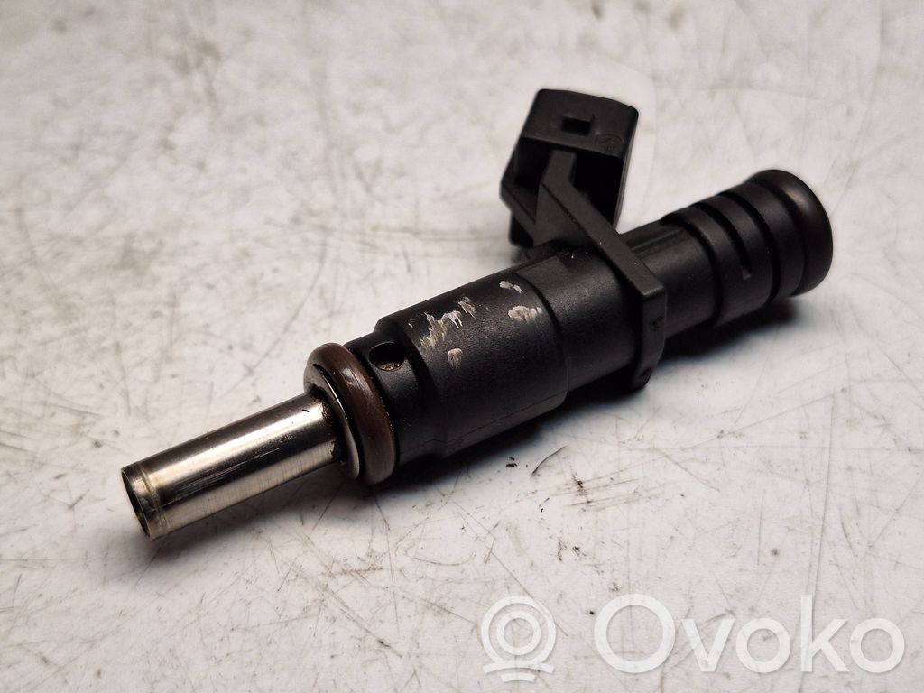 BMW 3 E90 E91 Fuel injector 