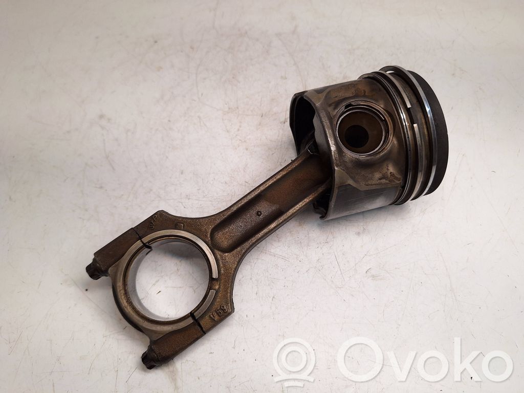 BMW X3 E83 Piston with connecting rod 