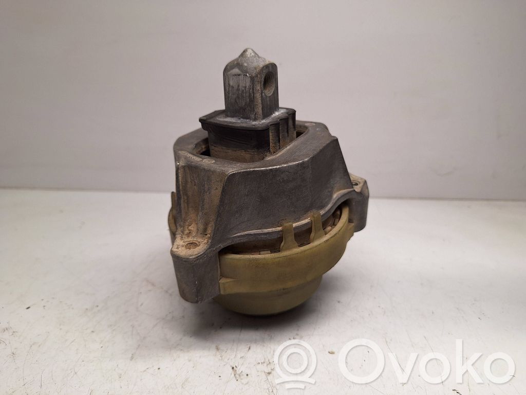 Engine mount bracket   6860491,22116860491,22112789873