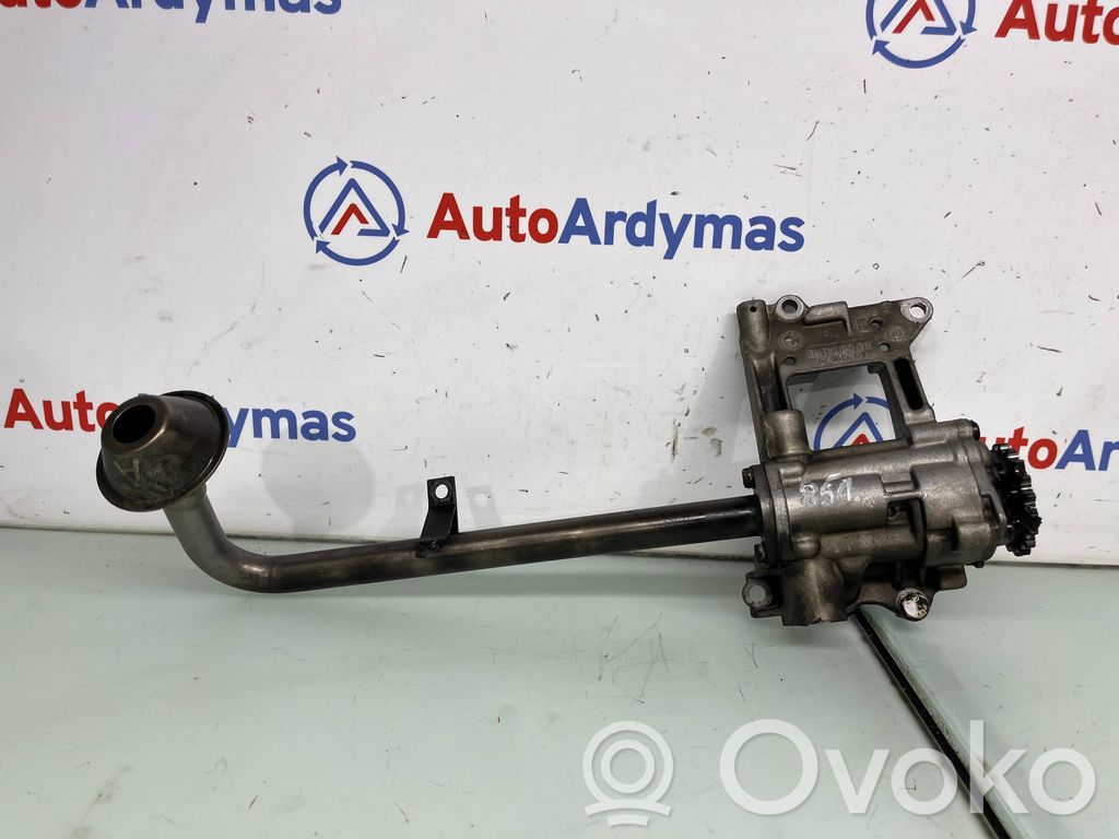 BMW 5 E39 Oil pump 