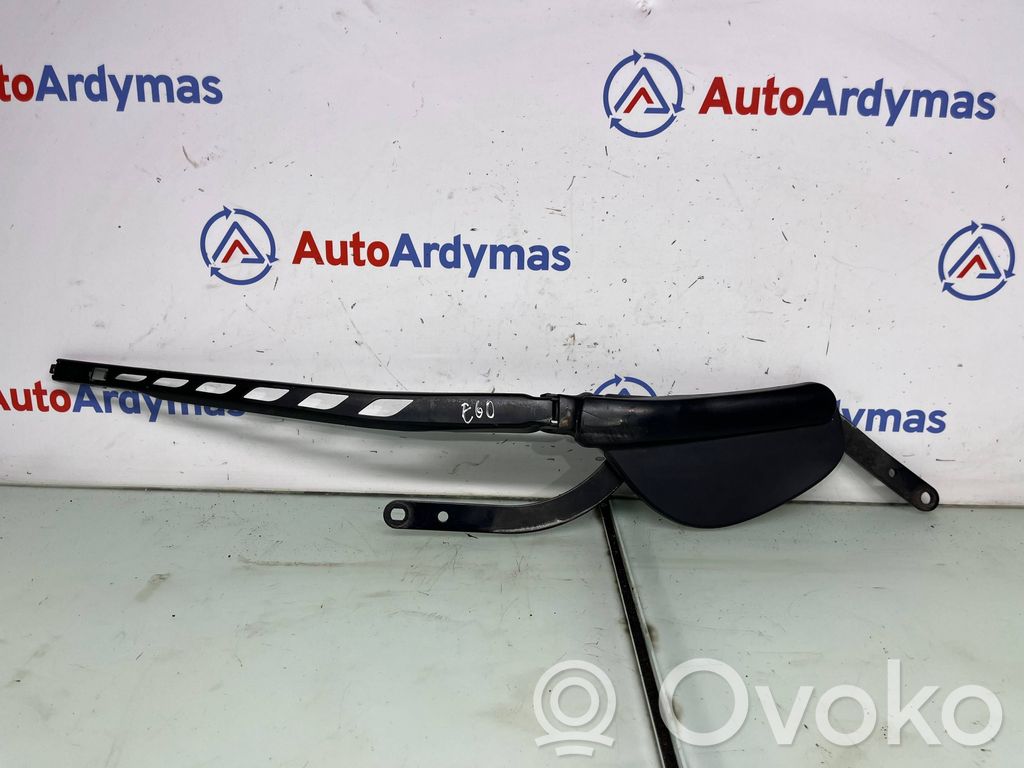 BMW 5 E60 E61 Front wiper blade arm 