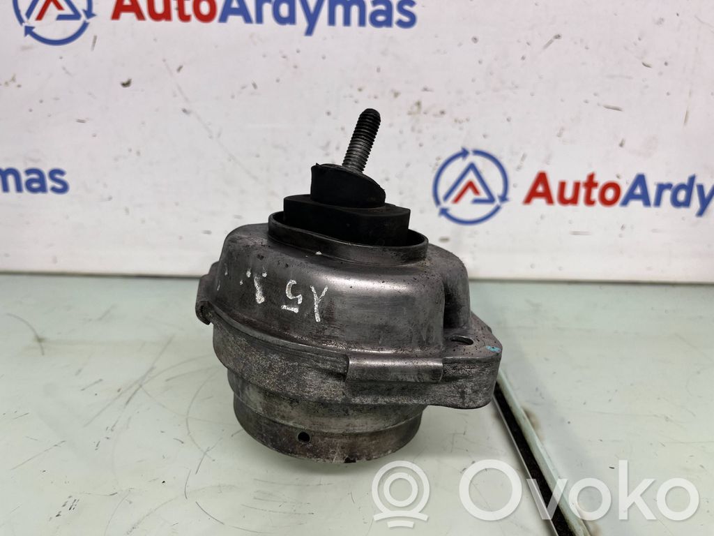 Engine mount bracket   6758444,22116758444,6770638,1096997