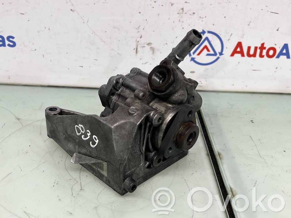 BMW 1 E81 E87 Vairo stiprintuvo siurblys 