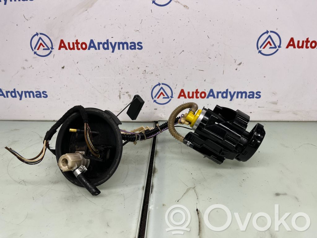BMW 5 E39 Bomba interna de combustible 