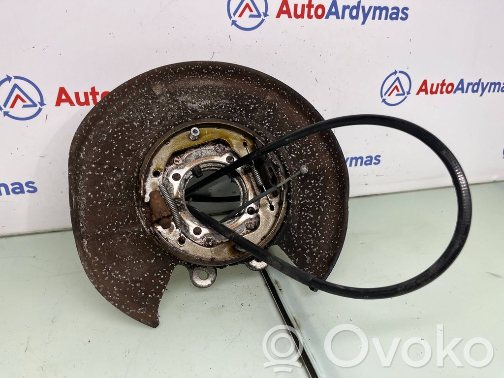 BMW 5 E60 E61 Rear wheel hub spindle/knuckle 
