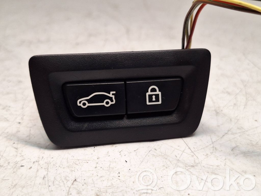 BMW X5 F15 Tailgate/boot open switch button 