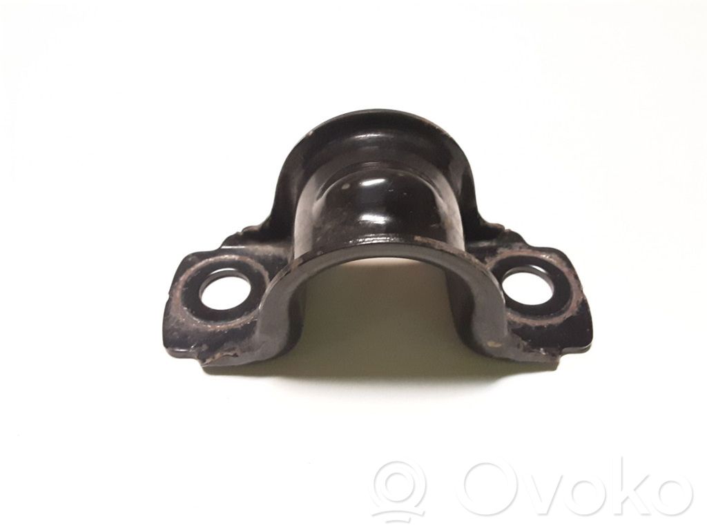 Ford Kuga II Sway bar bush bracket, front 