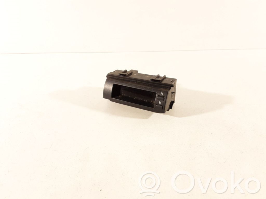 Toyota Prius (XW20) Reloj 