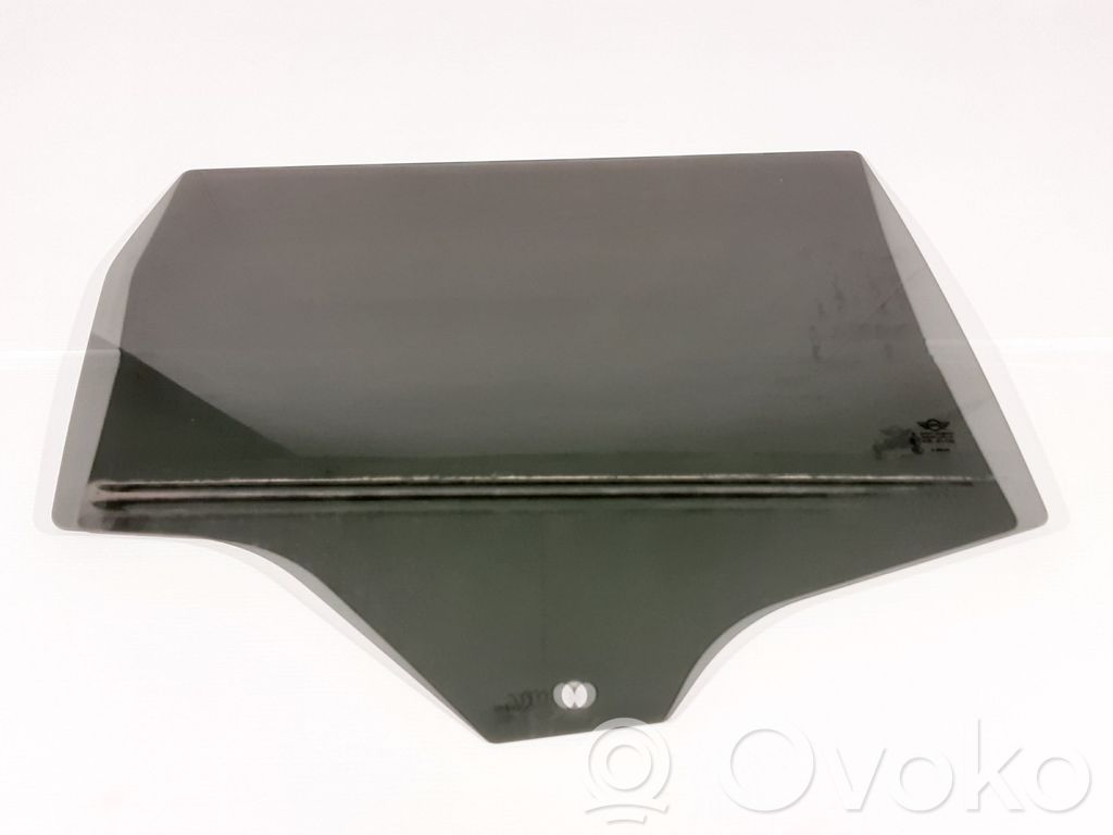 Mini Clubman F54 Rear door window glass 
