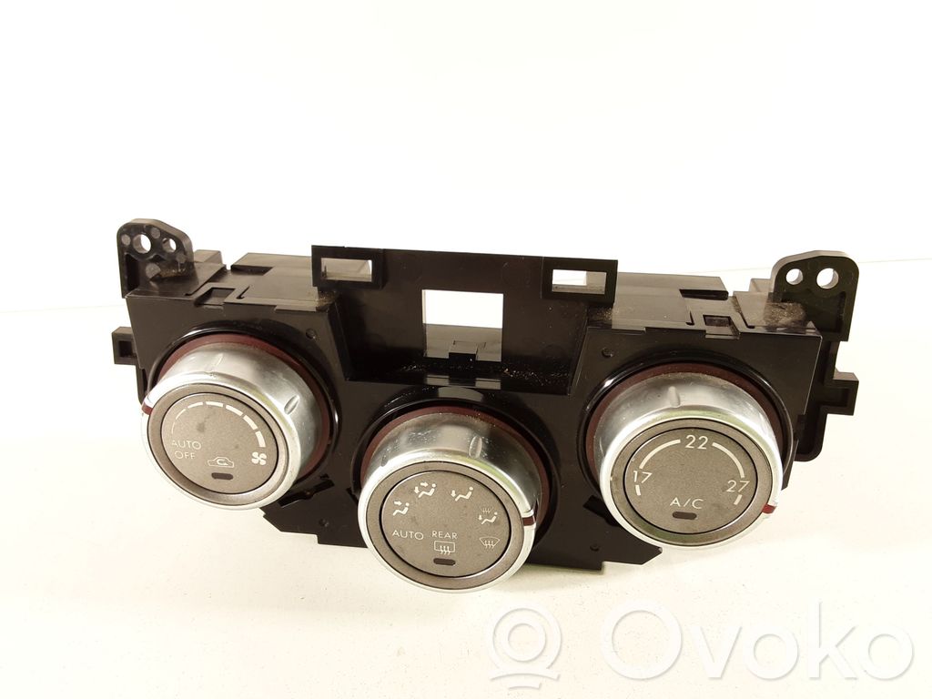 Subaru Impreza III Climate control unit 