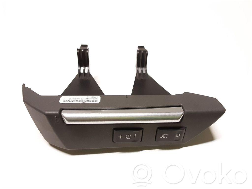 Land Rover Freelander 2 - LR2 Steering wheel buttons/switches 