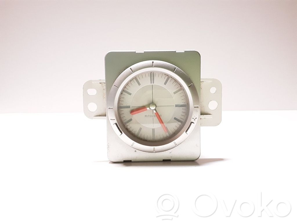 Mitsubishi Outlander Reloj 
