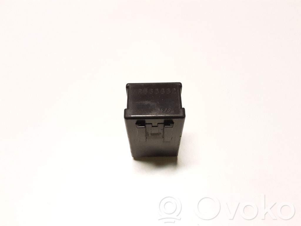 Mitsubishi Pajero Wing mirror control module 