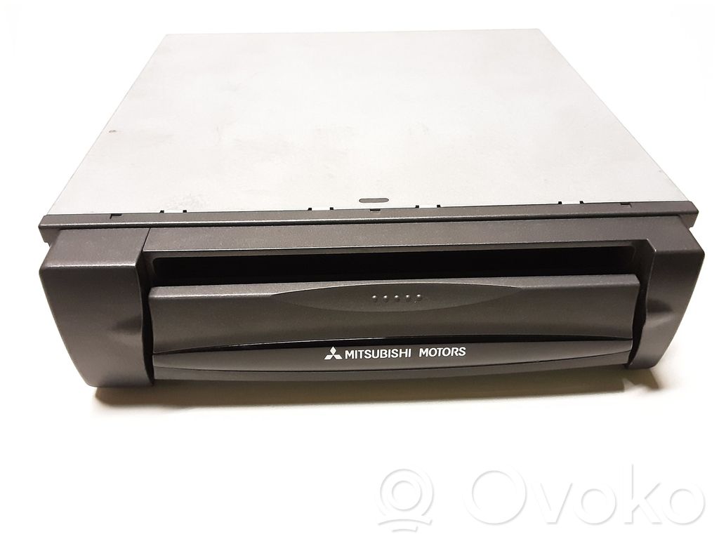 Mitsubishi Pajero Navigation unit CD/DVD player 