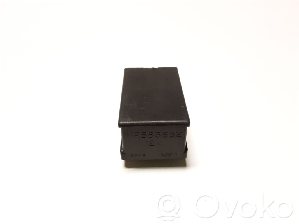 Mitsubishi Pajero Wing mirror control module 