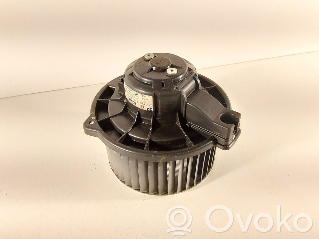 Toyota Corolla E120 E130 Mazā radiatora ventilators 