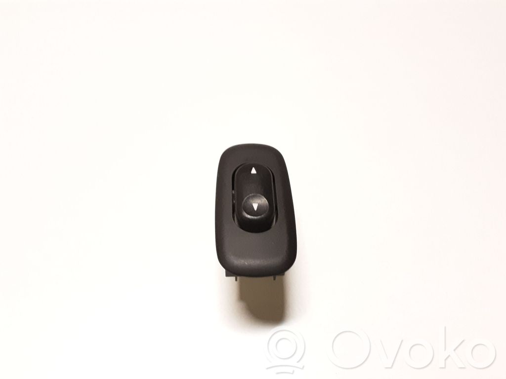 Mazda Tribute Electric window control switch 