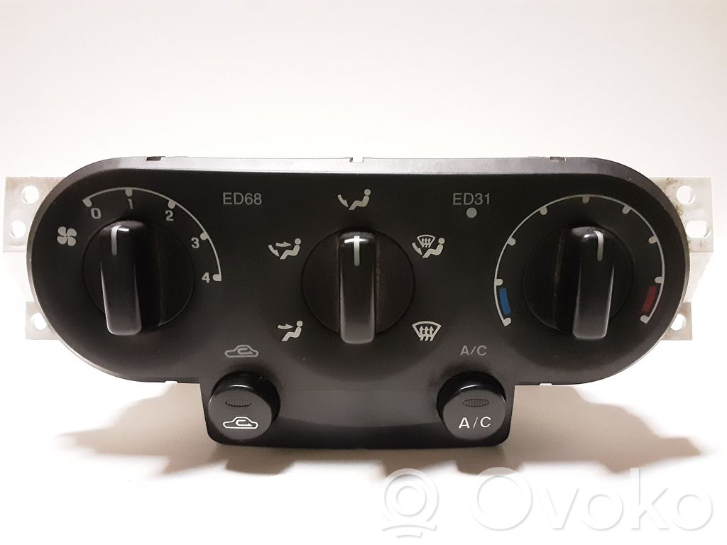 Ford Maverick Climate control unit 
