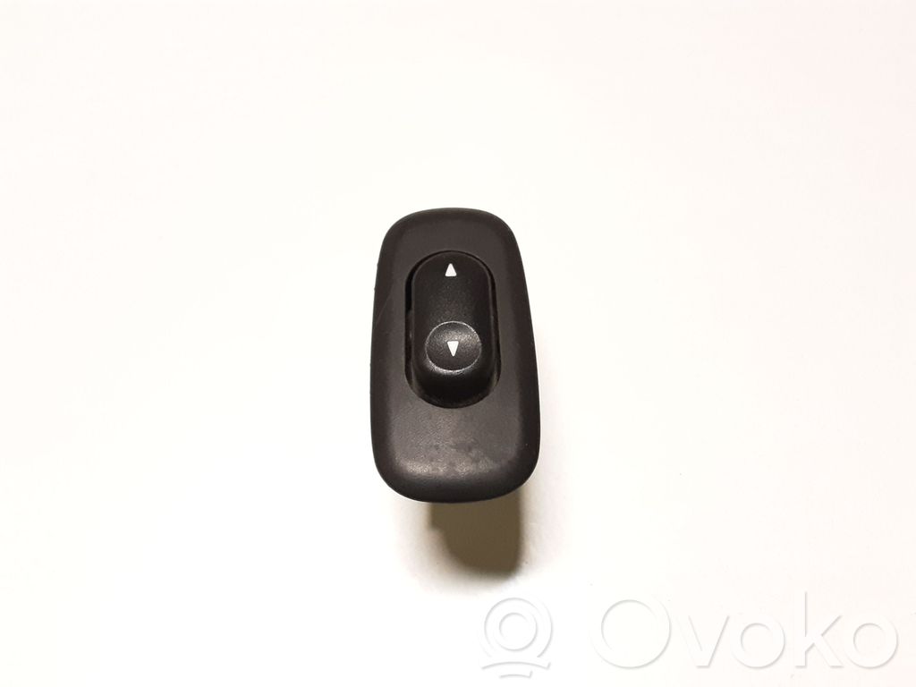 Ford Maverick Electric window control switch 