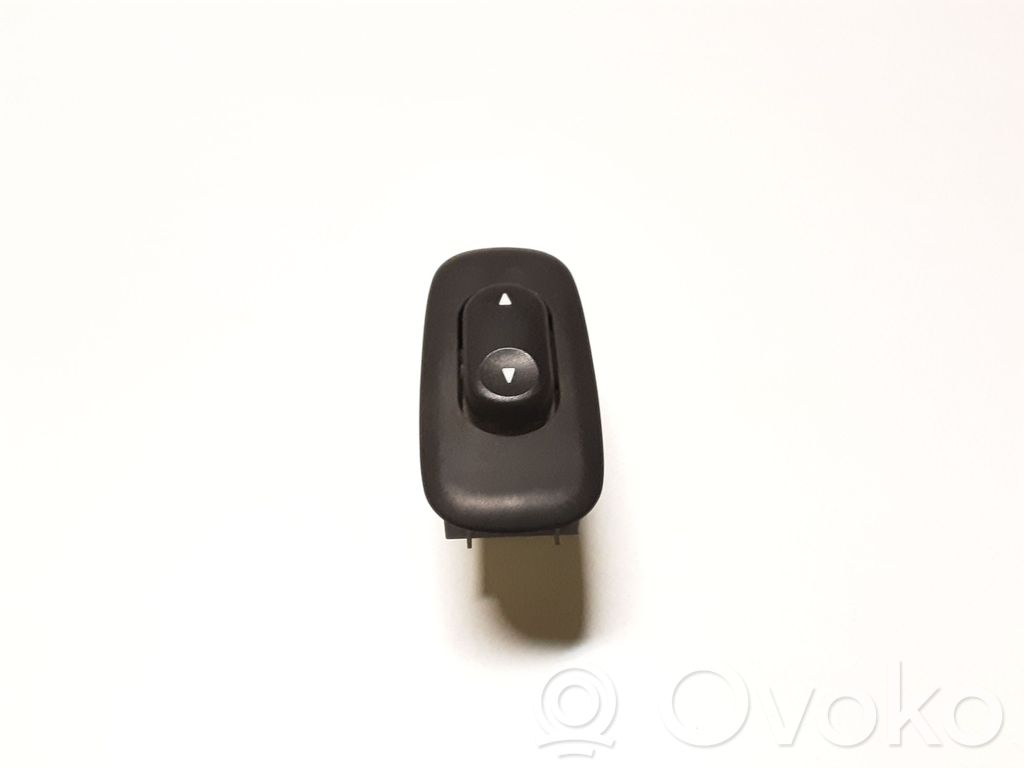Ford Maverick Electric window control switch 