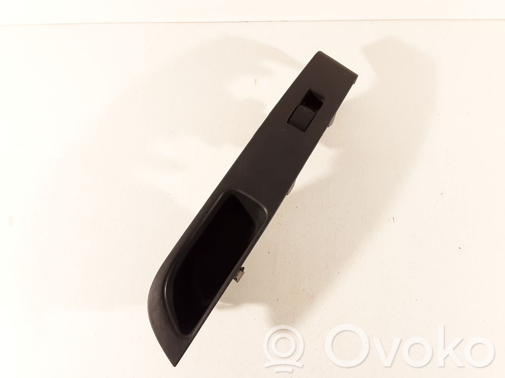 Nissan Micra Electric window control switch 
