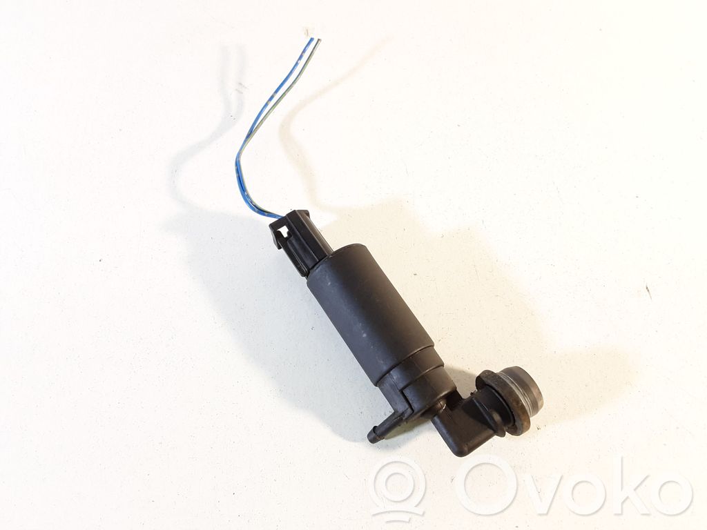 Toyota Corolla E120 E130 Windscreen/windshield washer pump 