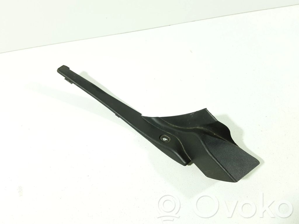 Mazda 5 Windshield trim 