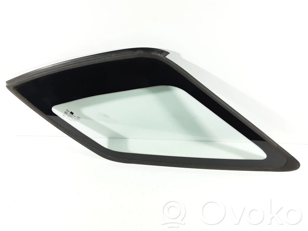 KIA Sorento Rear side window 