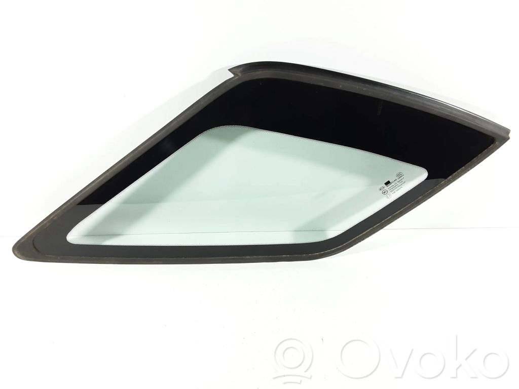KIA Sorento Rear side window 