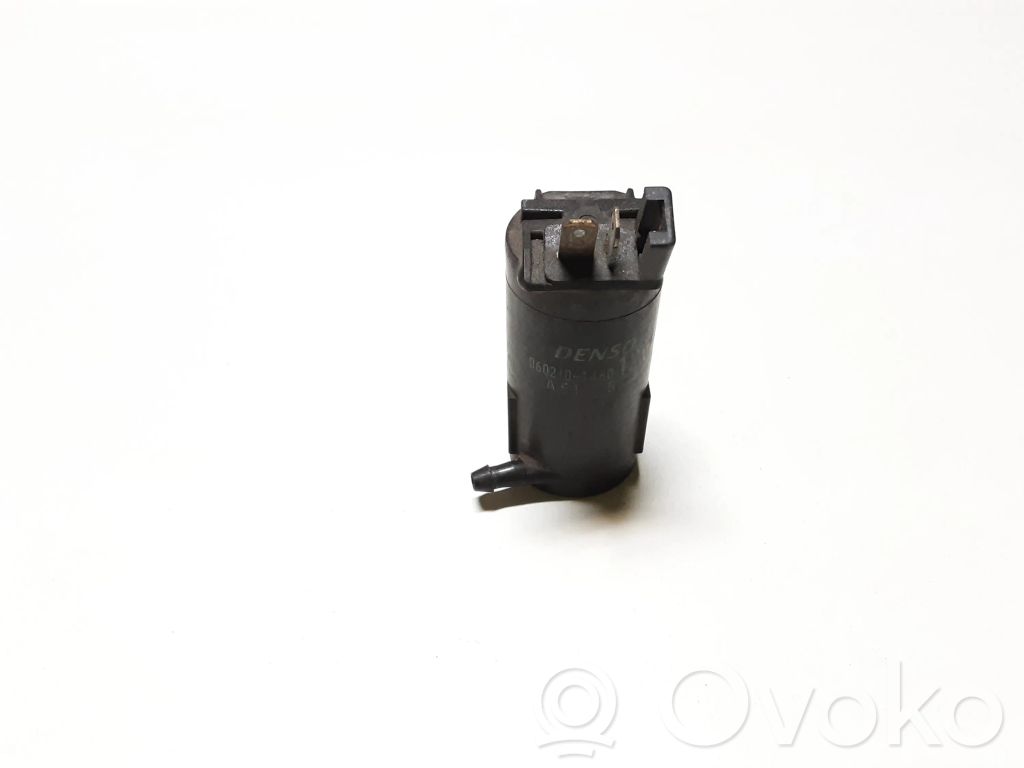 Suzuki Grand Vitara I Windscreen/windshield washer pump 